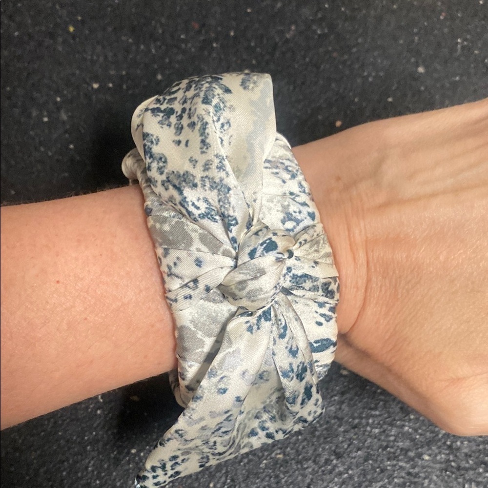 Scarf Bracelet Gray,  Blue and Cream